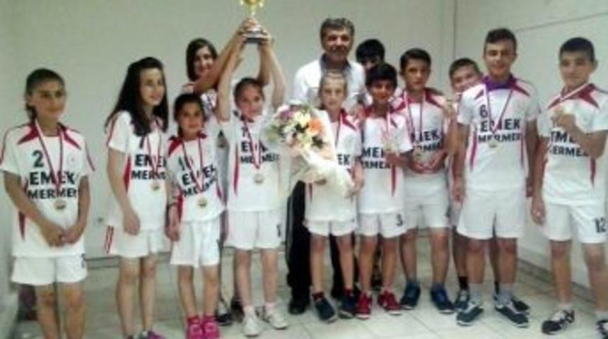 Beyşehir Beytepe Ortaokulu &Ccedil;ocuk Oyunları T&uuml;rkiye Şampiyonu Oldu