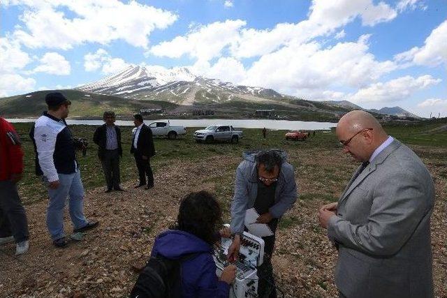 Erciyes’te Termal Su Arama Çalışmaları Sürüyor