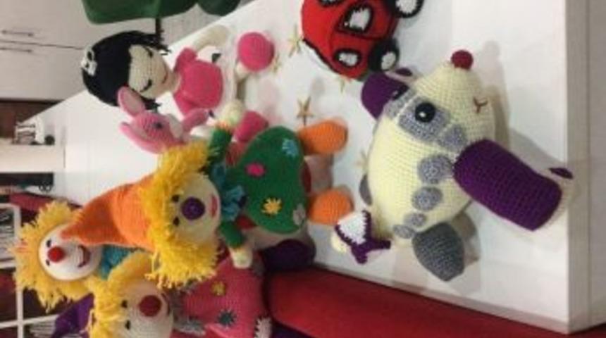 &Ccedil;ocuklar Oyuncaklarına Kavuşuyor