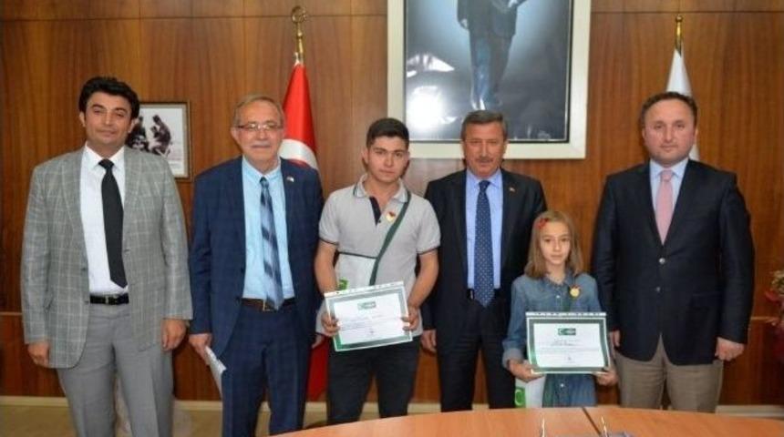 &Ouml;ğrenciler, &rsquo;sağlıklı Gelecek&rsquo; İ&ccedil;in &Ouml;d&uuml;llendirildi