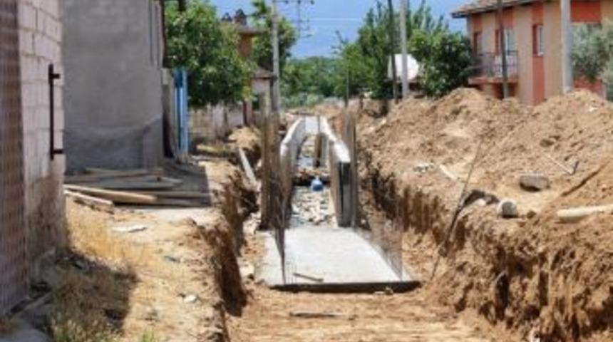 Dsi&rsquo;den &Ccedil;aylı&rsquo;da Kanal &Ccedil;alışması