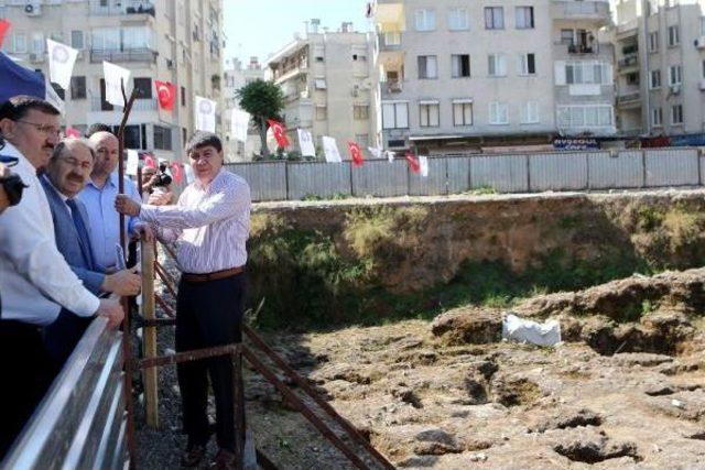 Antalya'da Seçim Kurulu, Ak Partili Başkanın Toplantısını Iptal Etti