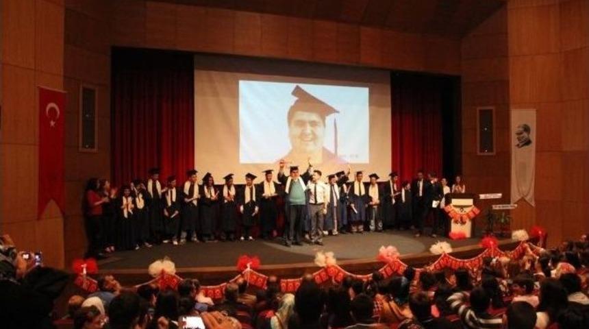 Engelli &Ouml;ğrenciler Diploma Sevinci Yaşadı