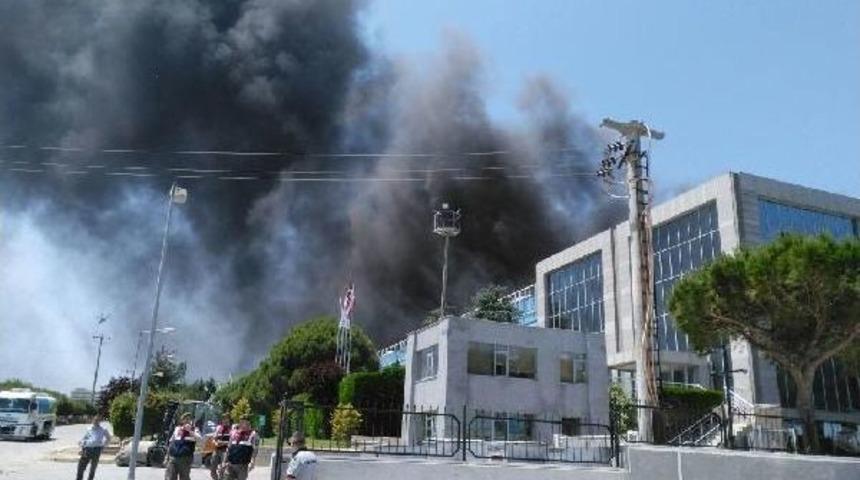 Silivri&rsquo;De Fabrika Yangını