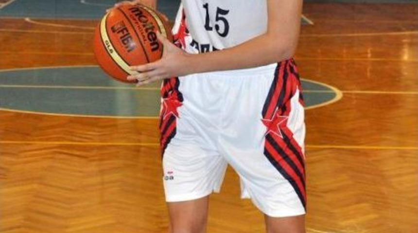 Emel T&uuml;rkyılmaz, Mersin B&uuml;y&uuml;kşehir Belediyespor'da Kaldı