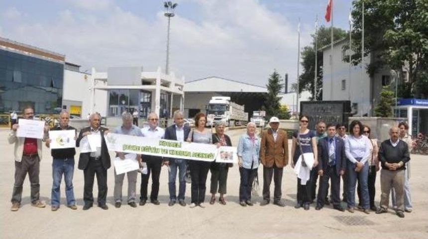 &Ccedil;evrecilerden Sunta Fabrikasına Kirlilik Protestosu