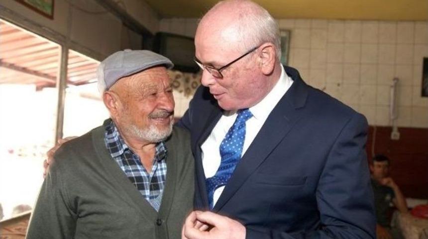 Başkan Kurt İl&ccedil;e Ziyaretlerini S&uuml;rd&uuml;r&uuml;yor