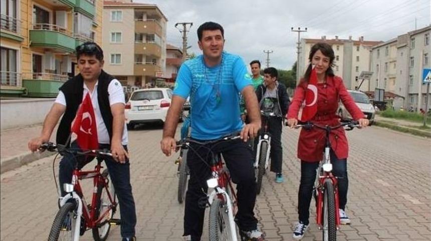 Sağlıklı Yaşam İ&ccedil;in Pedal &Ccedil;evirdiler