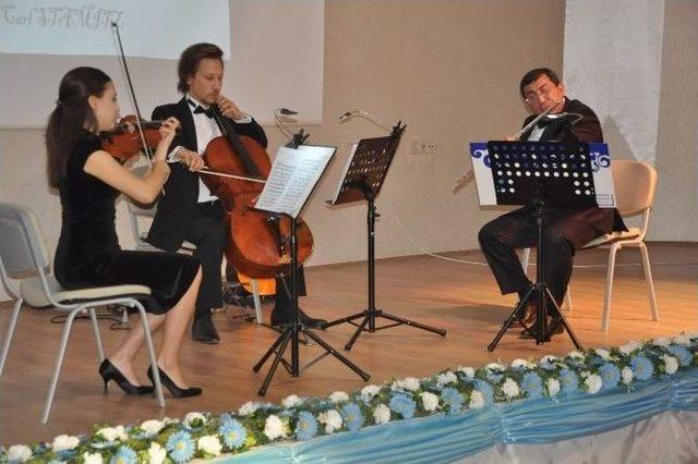 Kaü’de “trio Konseri” Düzenlendi