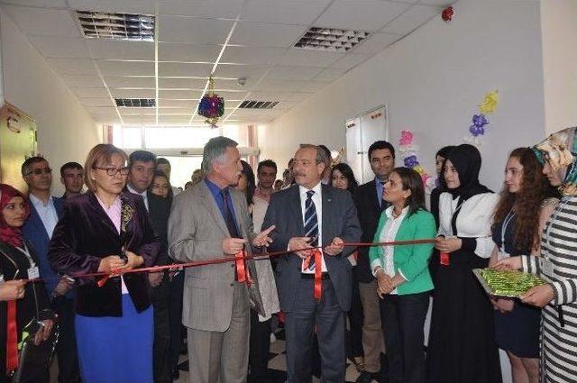 Bitlis Eren Üniversitesi’nde Yılsonu Sergisi