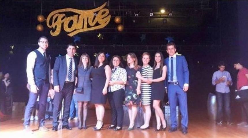 &Ouml;zel İkem Koleji &Ouml;ğrencileri Fame M&uuml;zikalini Sahneledi
