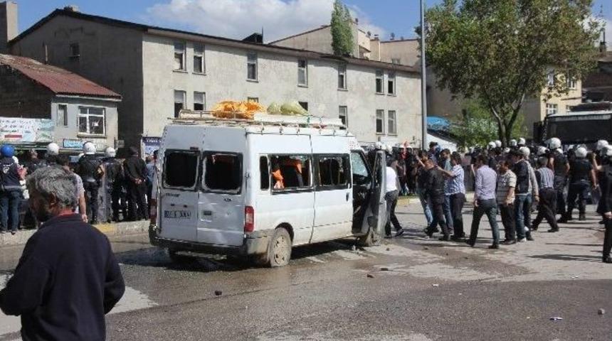 Hdp Mitingi Sonrası &Ccedil;ıkan Olaylarda 38 Kişi Yaralandı