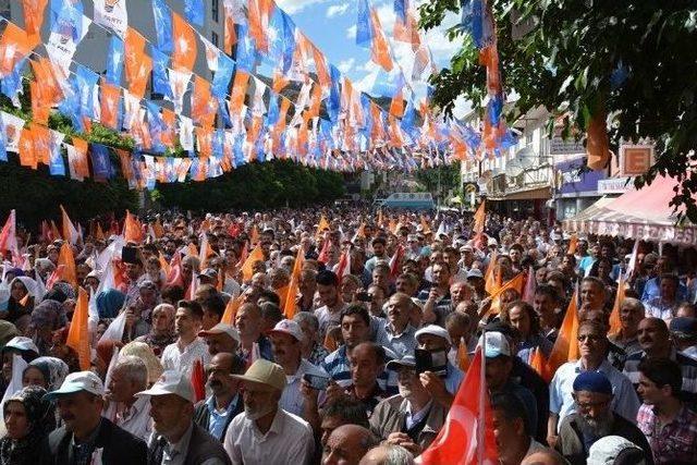 Bakan Çelik Artvin’de 1