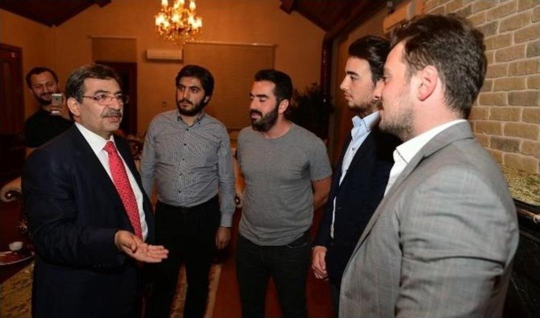 Bakan G&uuml;ll&uuml;ce: &ldquo;7 Haziran&rsquo;dan Sonra Ben De Oynayacağım&rdquo;