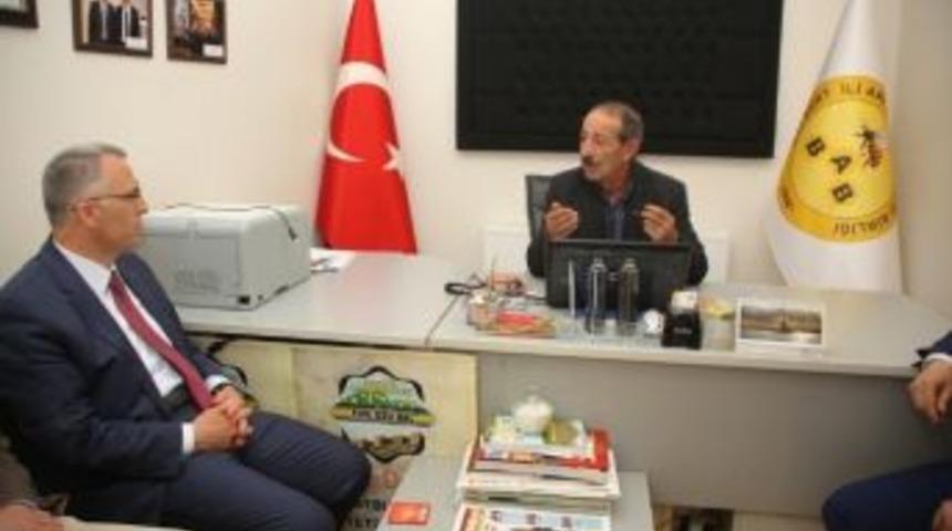 Arıcılık Araştırma Merkezi İ&ccedil;in Ağbal&rsquo;a Teşekk&uuml;r