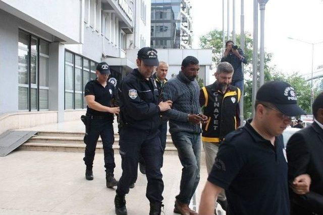 3 Kişinin &Ouml;ld&uuml;ğ&uuml; Kanlı D&uuml;ğ&uuml;nde 10 Tutuklama 2