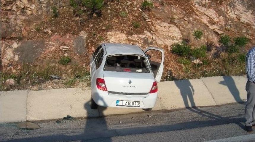 G&uuml;l&uuml;mbe Rampalarında Kaza, 3 Yaralı