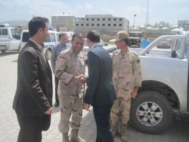 Saray Kaymakamı Çiçekli İran Heyetiyle Bir Araya Geldi 1