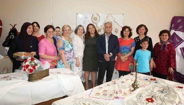 Bayraklı&rsquo;da Kursiyerlerin Sergi Heyecanı 1