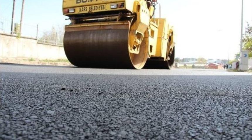 Kars&rsquo;ta Asfalt &Ccedil;alışmaları T&uuml;m Hızıyla Devam Ediyor