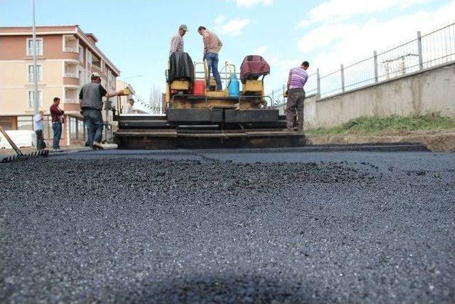 Kars’ta Asfalt Çalışmaları Tüm Hızıyla Devam Ediyor