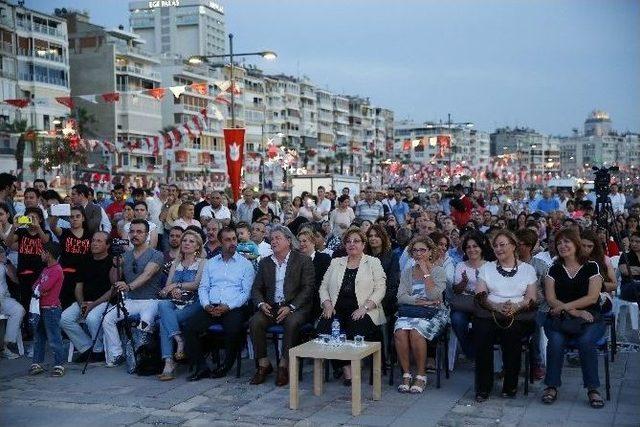 İzmir’in Genç Yetenekleri İlk Açık Hava Konserini Yaptı