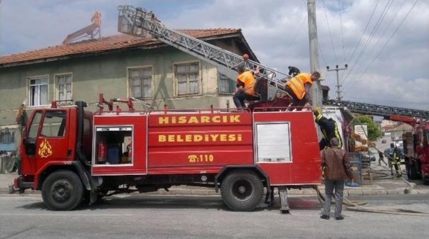 Hisarcık&rsquo;ta Ahşap Ev Yangını