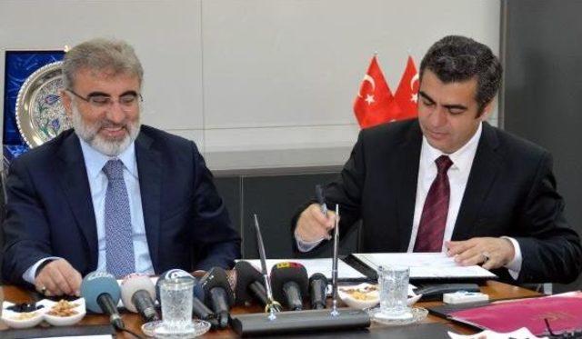 Bakan Yıldız, Semt Polikliniği Protokol Imza Törenine Katıldı