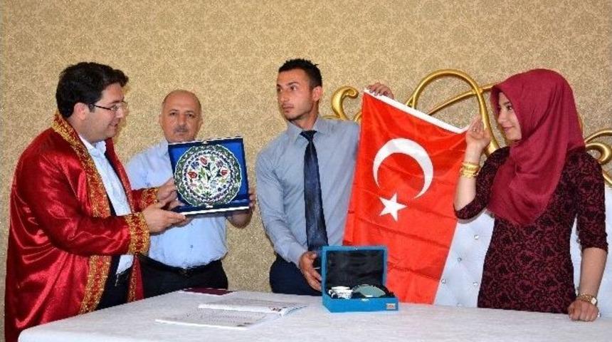 Sel Mağduru Gen&ccedil; Kızın Nik&acirc;hını Başkan Yazgı Kıydı