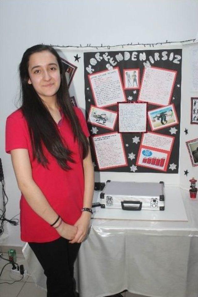 Öğrenciler Kapkaçı Önleyen Çanta Tasarladı 1