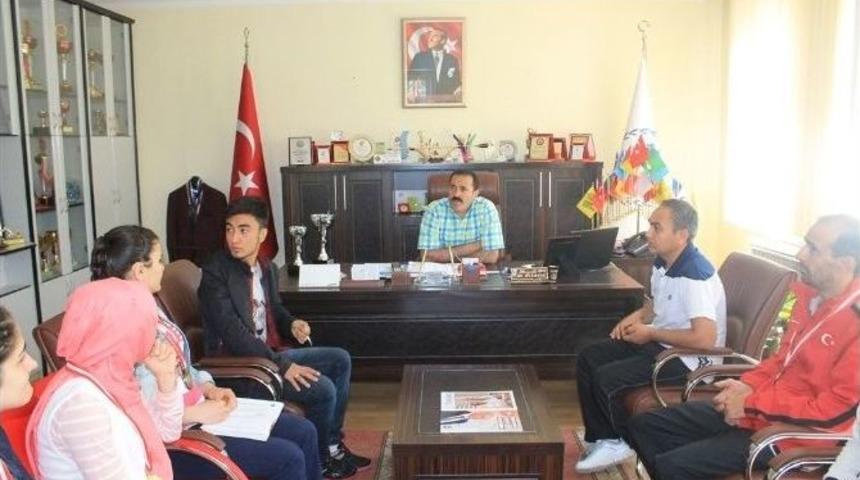 Şampiyon Sporculardan Kısacık&rsquo;a Ziyaret