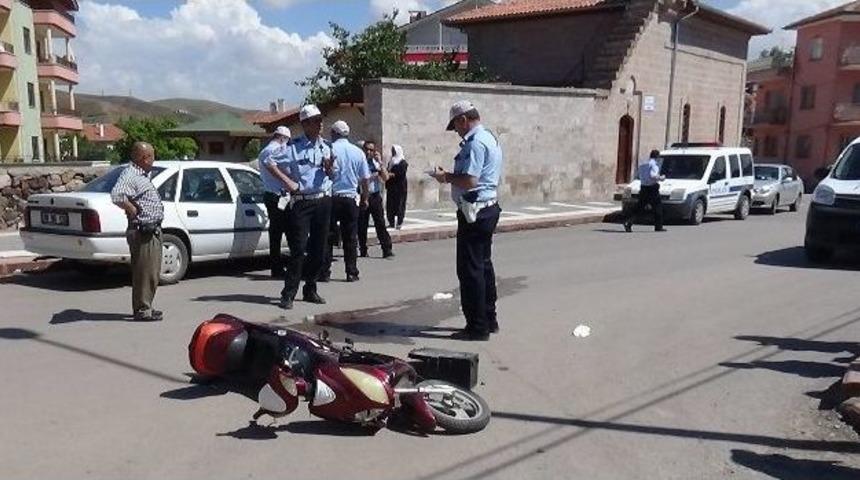 Minib&uuml;s&uuml;n &Ccedil;arptığı &Ccedil;ocuğun Etrafa Sa&ccedil;ılan Misketleri Y&uuml;rekleri Dağladı