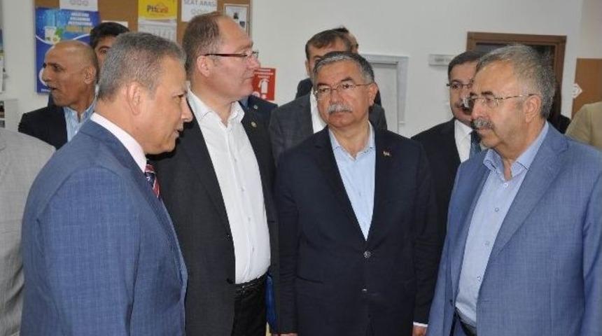 Milli Savunma Bakanı Yılmaz: &ldquo;doğu&rsquo;da Ak Parti Zayıflarsa Hdp G&uuml;&ccedil;lenir&rdquo;