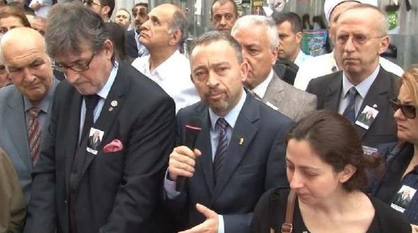 &Uuml;nl&uuml; Avukatı Son Yolculuğuna Meslektaşları Uğurladı
