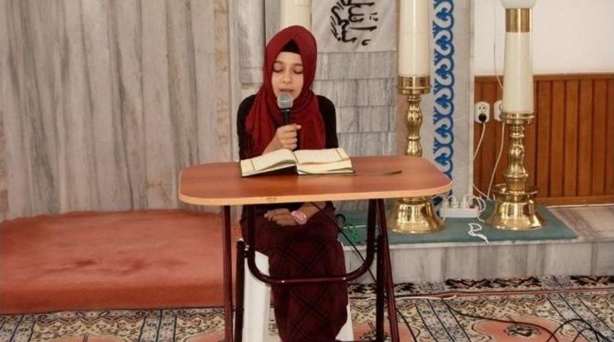 İmam Hatip &Ouml;ğrencilerinden Kuran-ı Kerim Okuma Yarışması