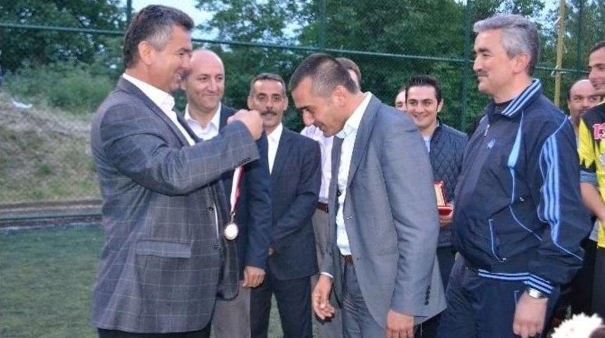 Futbol Turnuvasında Şampiyon Esnafspor