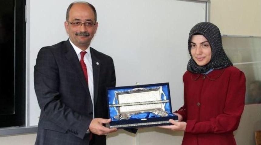 T&uuml;rk Kızılayı Bayburt Şubesi Eğitimin Hizmetinde