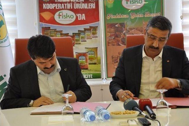 Fiskobirlik Ve Tarım Kredi Kooperatifleri El Ele