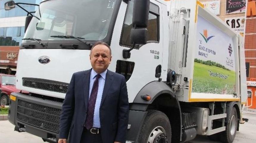 Kastamonu Belediyesine &Ccedil;&ouml;p Kamyonu Hibe Edildi