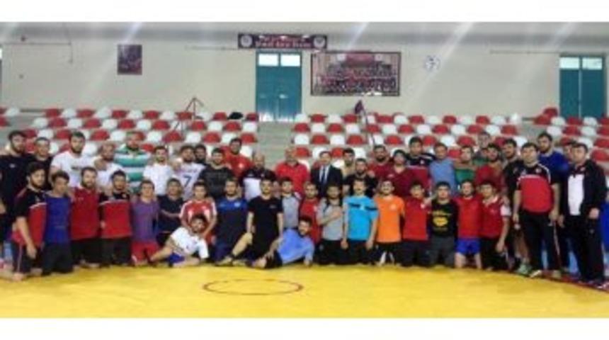 Minderde Hedef, Bak&uuml;&rsquo;de Tarih Yazmak