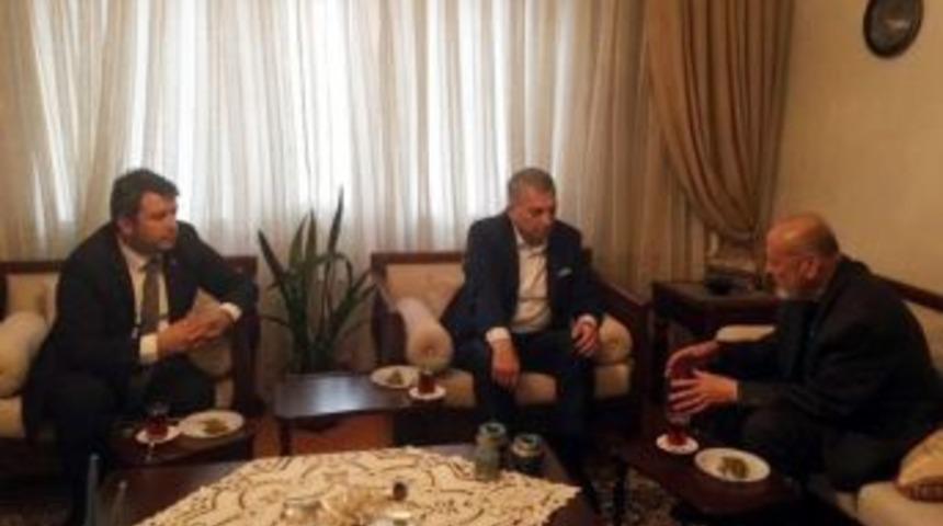 Milli G&ouml;r&uuml;ş&rsquo;&uuml;n Duayen İsminden Ak Parti&rsquo;ye Destek