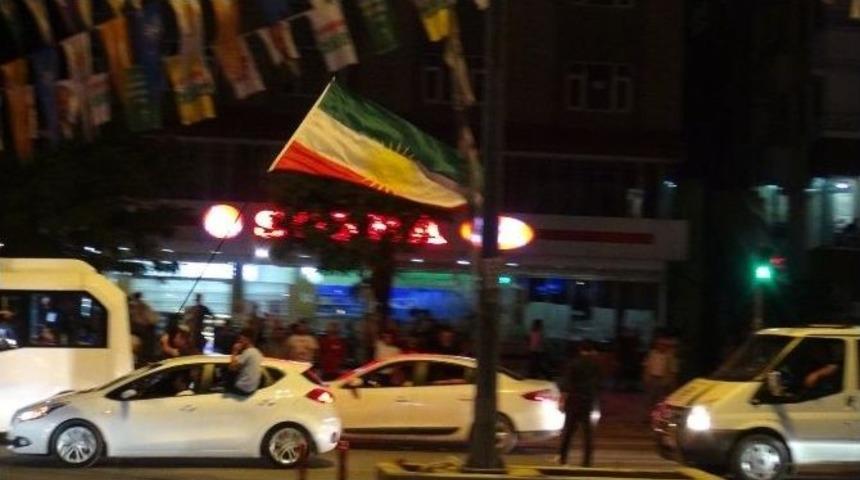 Diyarbakır&rsquo;daki Bombalı Saldırı Olayı Batman&rsquo;da Protesto Edildi