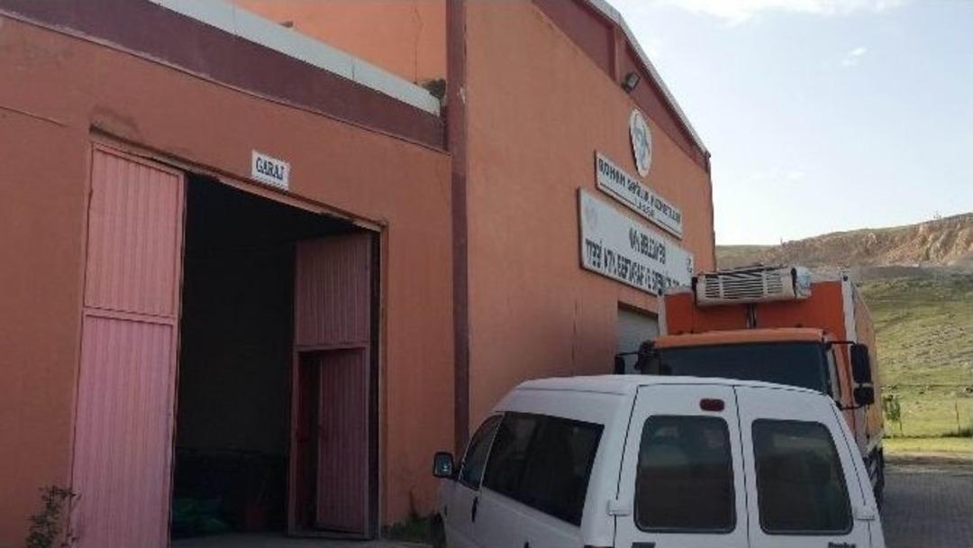 Van&rsquo;da Bir Taş Ocağında Kontrols&uuml;z Patlama Korkuya Neden Oldu