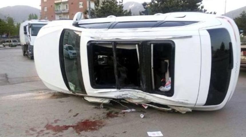 Chp'nin Se&ccedil;im Aracı Kaza Yaptı, Il&ccedil;e Başkanı &Ouml;ld&uuml;