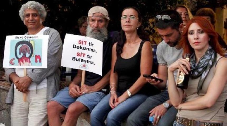 Tangolu Tiyatrolu Ve T&uuml;rk&uuml;l&uuml; &Ccedil;evre Eylemi