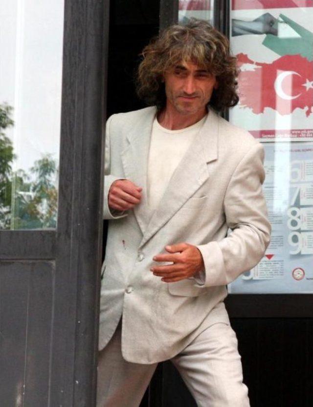 Liseli Kızın Tacizle Su&ccedil;layıp Yumrukladığı Seyyar Satıcı Serbest Kaldı 1