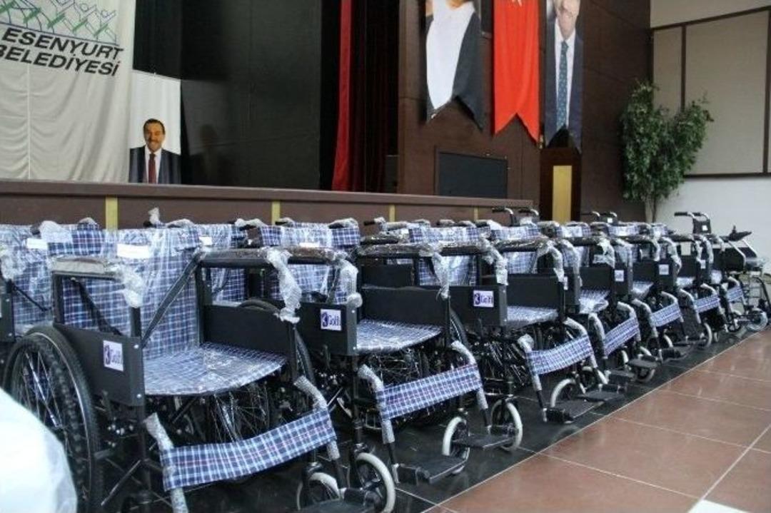 Medikal Malzemeler İhtiya&ccedil; Sahiplerine Teslim Edildi