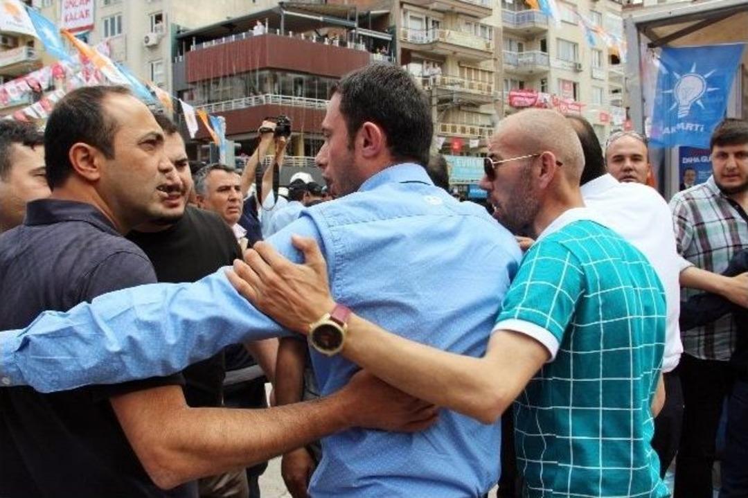 Mhp&rsquo;lilerden Ak Parti Standına Saldırı