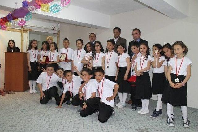 Akdağmadeni 75. Yıl Cumhuriyet İlkokulundan Yıl Sonu Etkinliği 1