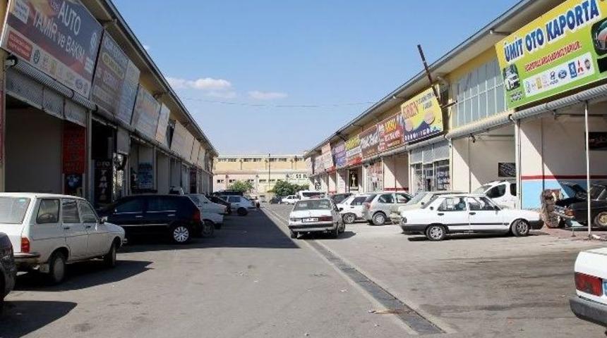 Şehitkamil Sanayi Esnafının Y&uuml;z&uuml; G&uuml;l&uuml;yor